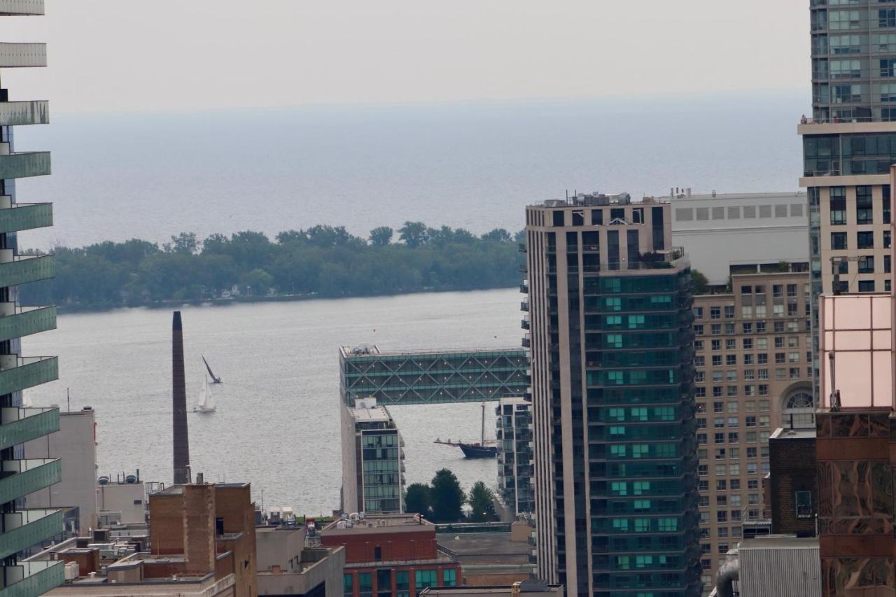 Apartment/2Bedrooms/2 Full Bathrooms/Free Parking Toronto Exterior foto